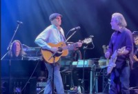 Full Moonalice’s Jason Crosby is out on tour with Jackson Browne!